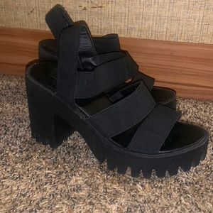 Black size 5